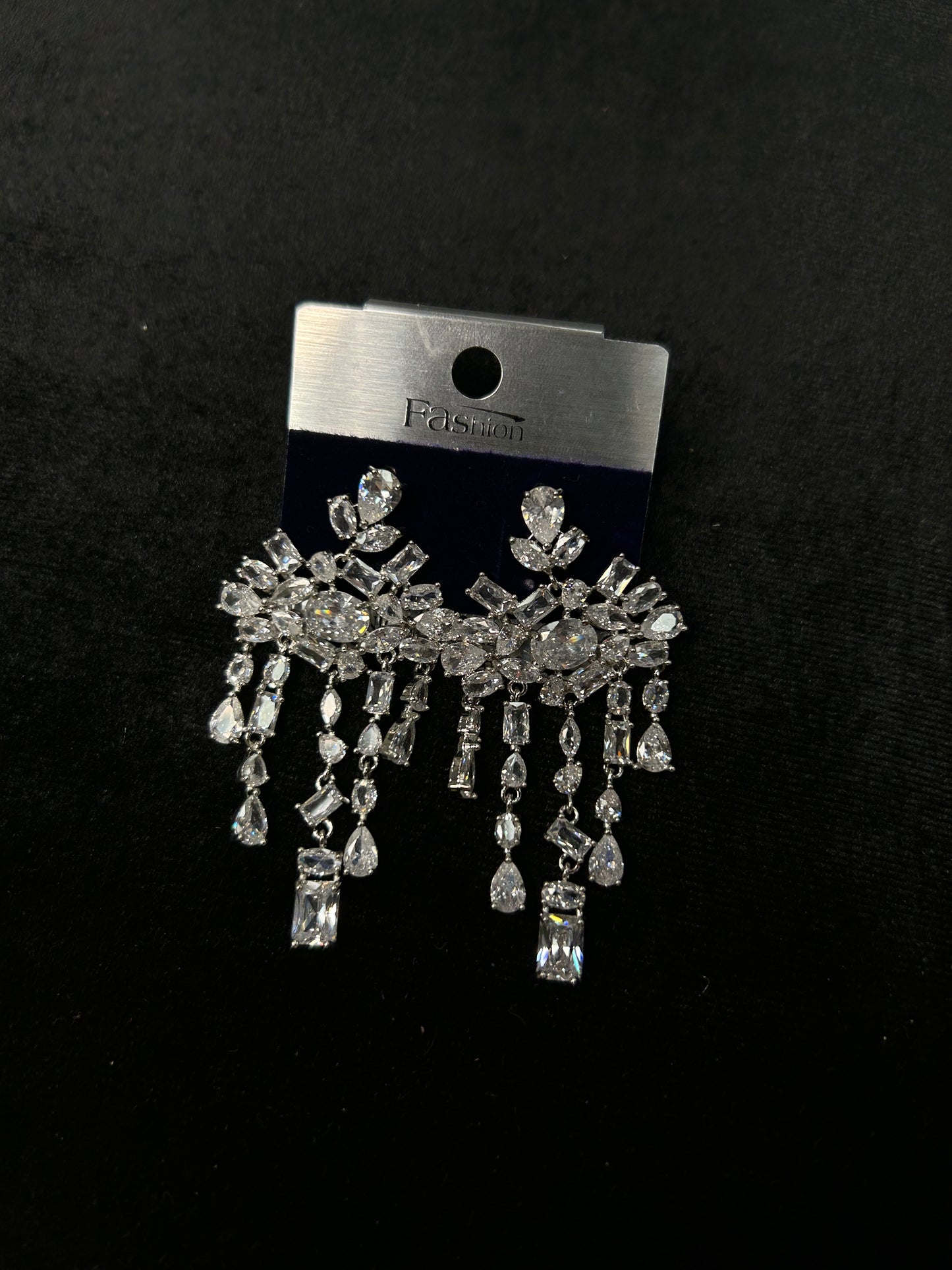 (LIVE 444S) Diamond Royale Drop Earrings