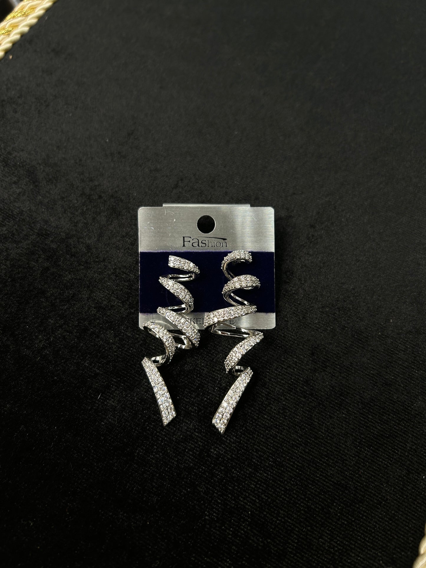 (LIVE 324) Midnight Wave Earrings