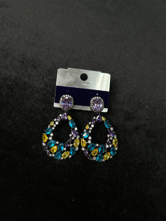 (LIVE 7918) Aurora Crystal Drop Earrings